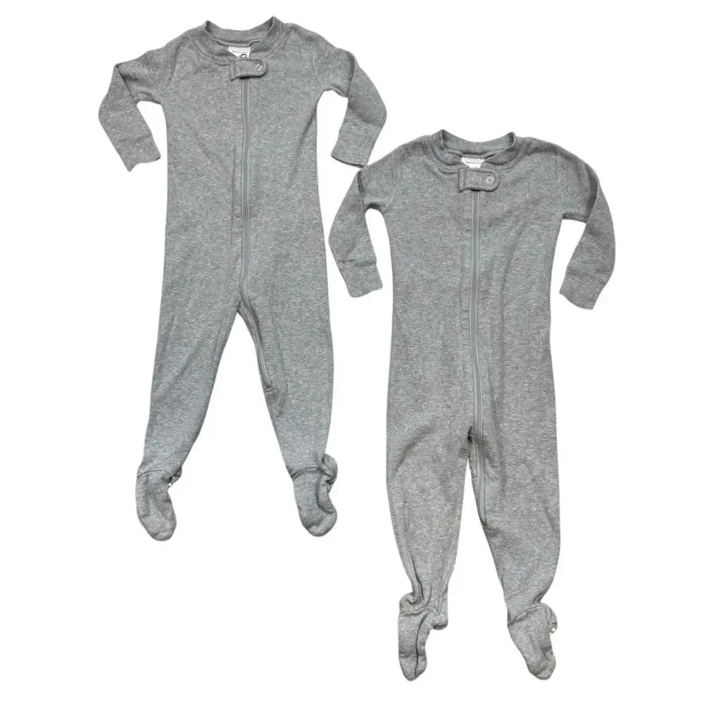 Lot of two Hanna Andersson Long Sleeve Footed Pajamas‎ Grey Size 6-12 Months